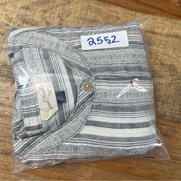 Universal threads women’s size Medium Striped Romper cotton linen look stripes - Picture 8 of 9